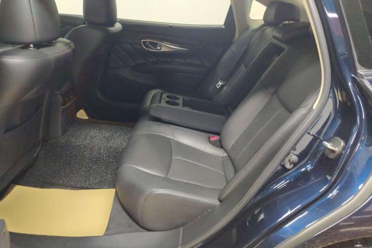Used Infiniti Q70 2017 Q70L 2.5L Enjoyment Edition Left Rear Seat