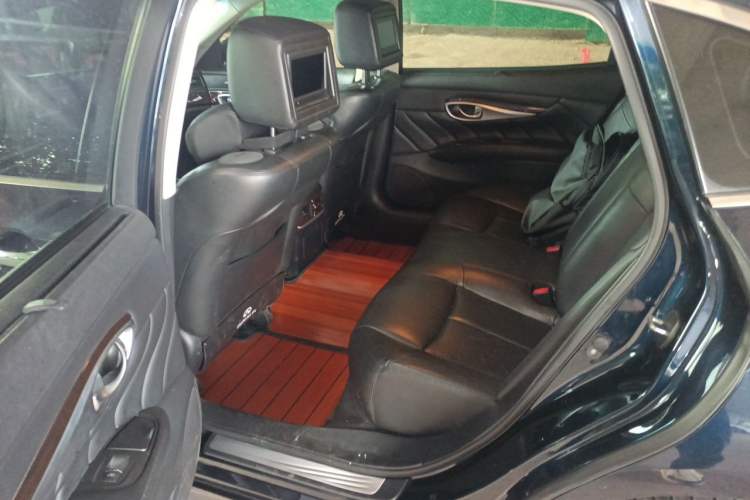 Used Infiniti Q70 2017 Q70L 2.5L Luxury Edition Left Rear Seat