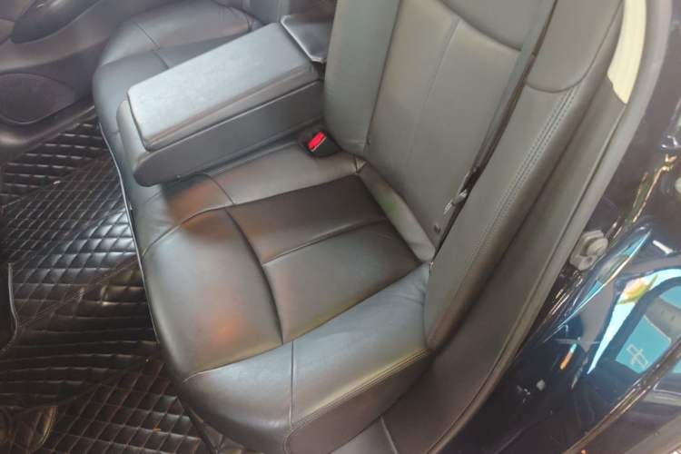 Used Infiniti Q70 2017 Q70L 2.5L Enjoyment Edition Left Rear Seat