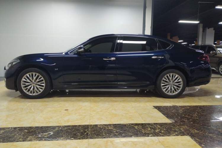 Used Infiniti Q70 2017 Q70L 2.5L Enjoyment Edition Left Side