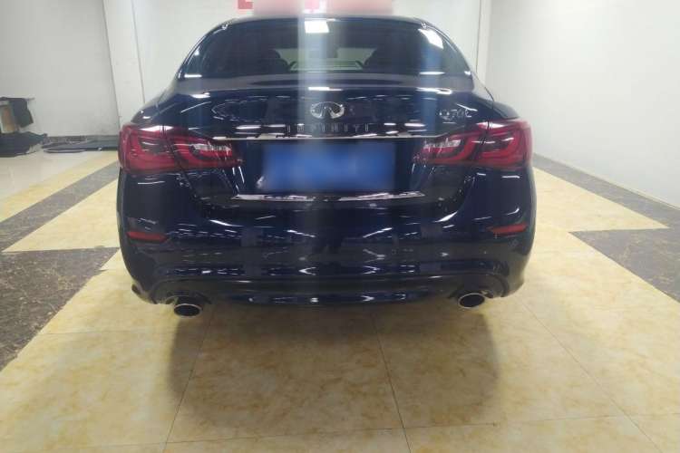 Used Infiniti Q70 2017 Q70L 2.5L Enjoyment Edition Rear