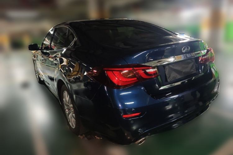 Used Infiniti Q70 2017 Q70L 2.5L Enjoyment Edition Rear Left 45 Deg