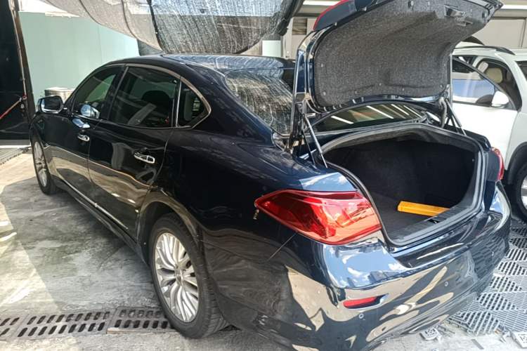 Used Infiniti Q70 2017 Q70L 2.5L Enjoyment Edition Rear Left 45 Deg