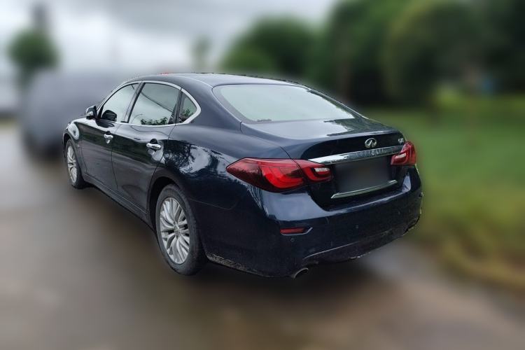 Used Infiniti Q70 2017 Q70L 2.5L Enjoyment Edition Rear Left 45 Deg