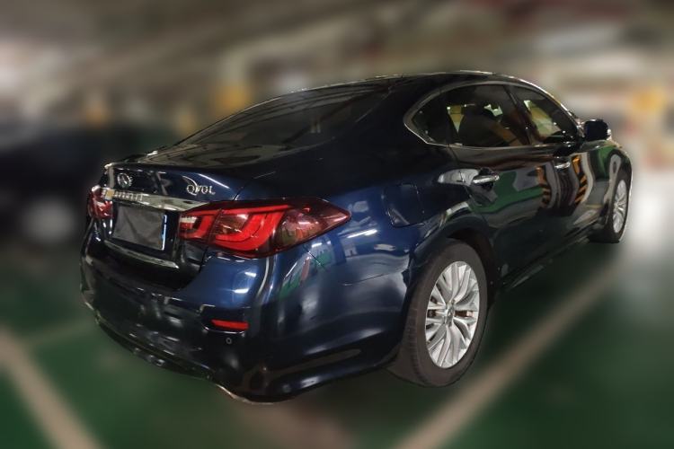 Used Infiniti Q70 2017 Q70L 2.5L Enjoyment Edition Rear Right 45 Deg