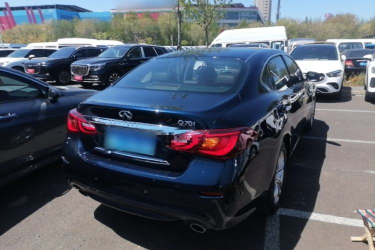 Used Infiniti Q70 2017 Q70L 2.5L Elite Edition Rear Right 45 Deg