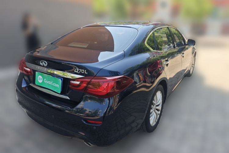 Used Infiniti Q70 2017 Q70L 2.5L Enjoyment Edition Rear Right 45 Deg