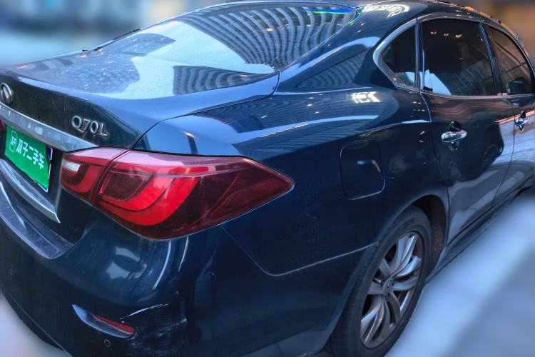 Used Infiniti Q70 2017 Q70L 2.5L Elite Edition Rear Right 45 Deg