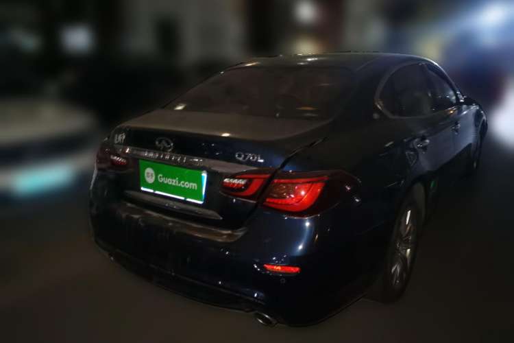 Used Infiniti Q70 2017 Q70L 2.5L Elite Edition Rear Right 45 Deg