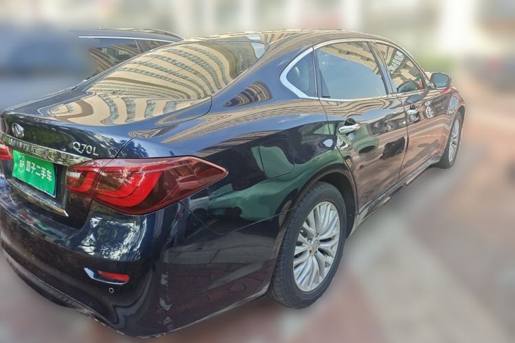 Used Infiniti Q70 2017 Q70L 2.5L Enjoyment Edition Rear Right 45 Deg