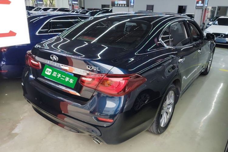 Used Infiniti Q70 2017 Q70L 2.5L Elite Edition Rear Right 45 Deg