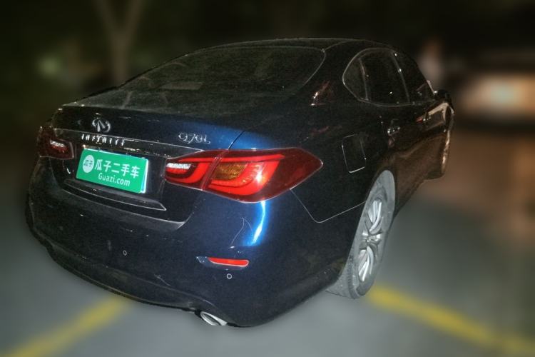 Used Infiniti Q70 2017 Q70L 2.5L Enjoyment Edition Rear Right 45 Deg
