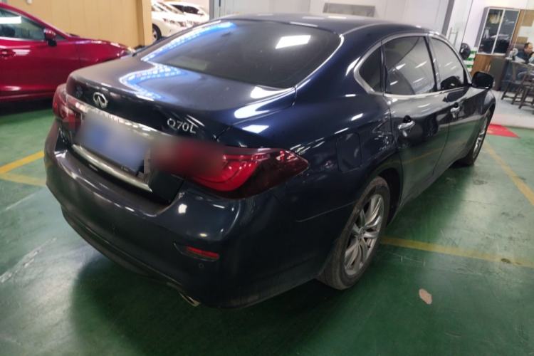 Used Infiniti Q70 2017 Q70L 2.5L Elite Edition Rear Right 45 Deg