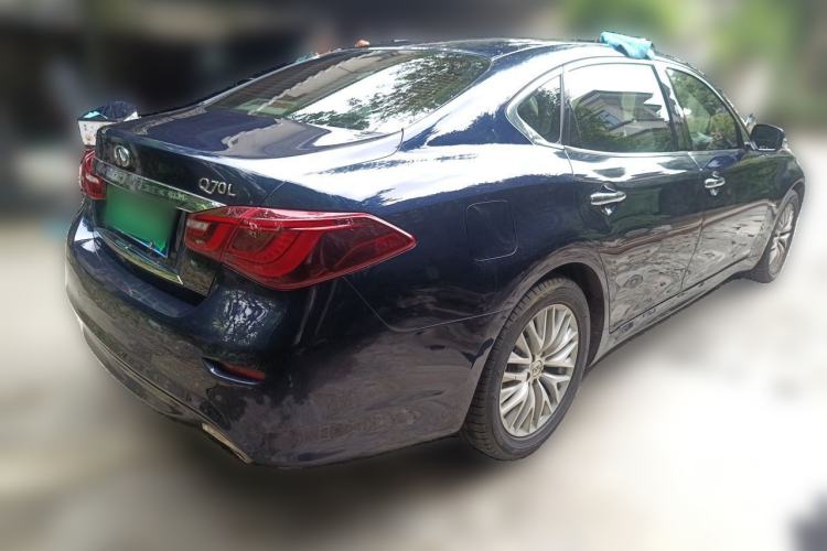Used Infiniti Q70 2017 Q70L 2.5L Enjoyment Edition Rear Right 45 Deg