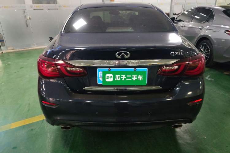 Used Infiniti Q70 2017 Q70L 2.5L Elite Edition Rear