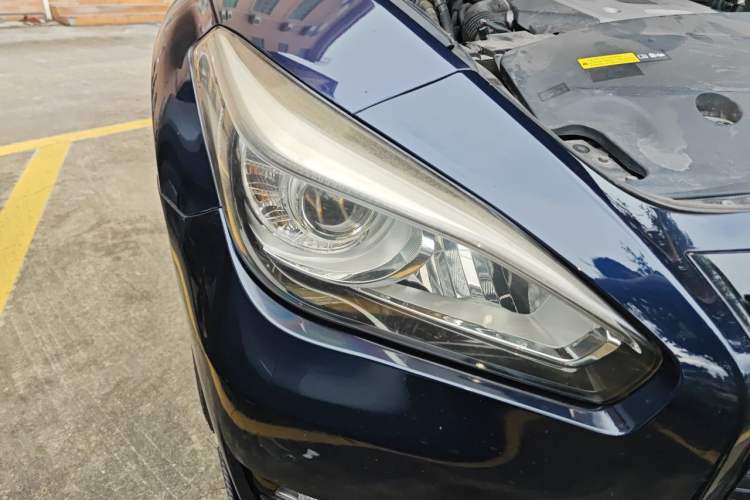 Used Infiniti Q70 2017 Q70L 2.5L Enjoyment Edition Right Front Headlight