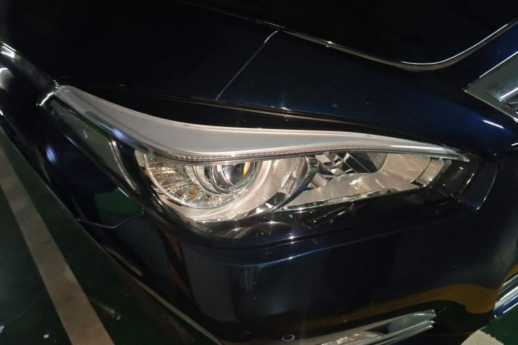 Used Infiniti Q70 2017 Q70L 2.5L Enjoyment Edition Right Front Headlight