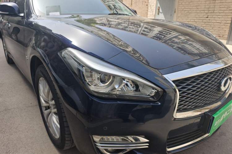 Used Infiniti Q70 2017 Q70L 2.5L Enjoyment Edition Right Front Headlight