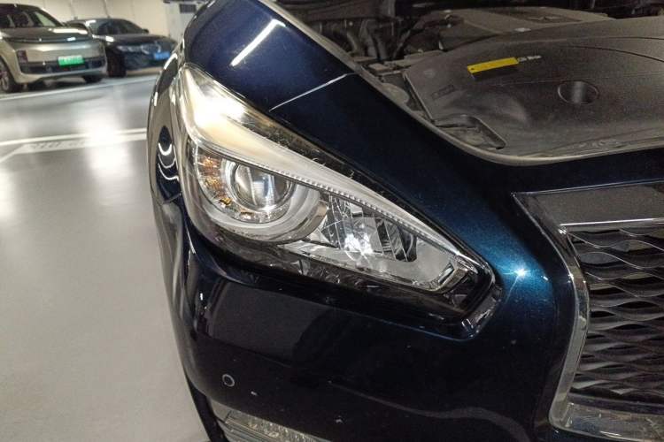Used Infiniti Q70 2017 Q70L 2.5L Enjoyment Edition Right Front Headlight
