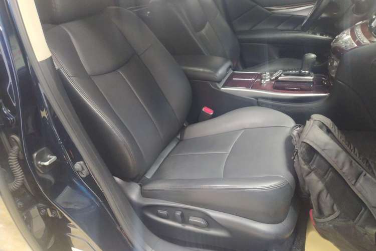 Used Infiniti Q70 2017 Q70L 2.5L Enjoyment Edition Right Front Seat