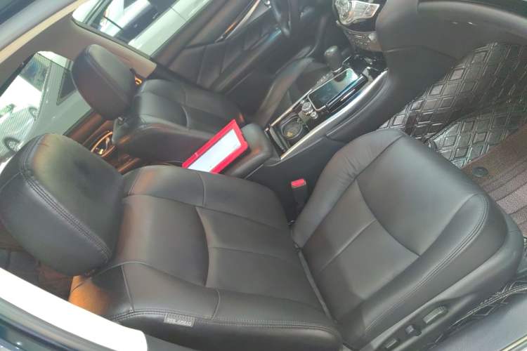 Used Infiniti Q70 2017 Q70L 2.5L Elite Edition Right Front Seat
