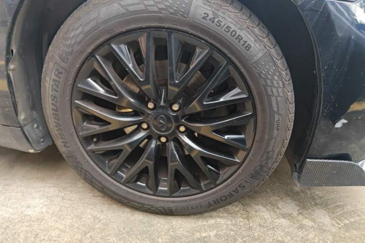 Used Infiniti Q70 2017 Q70L 2.5L Enjoyment Edition Right Front Wheel Hub