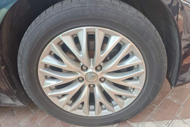 Used Infiniti Q70 2017 Q70L 2.5L Enjoyment Edition Right Front Wheel Hub