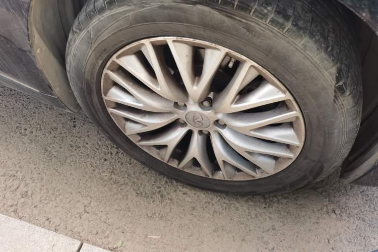 Used Infiniti Q70 2017 Q70L 2.5L Enjoyment Edition Right Front Wheel Hub