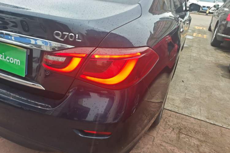 Used Infiniti Q70 2017 Q70L 2.5L Elite Edition Right Rear Taillight