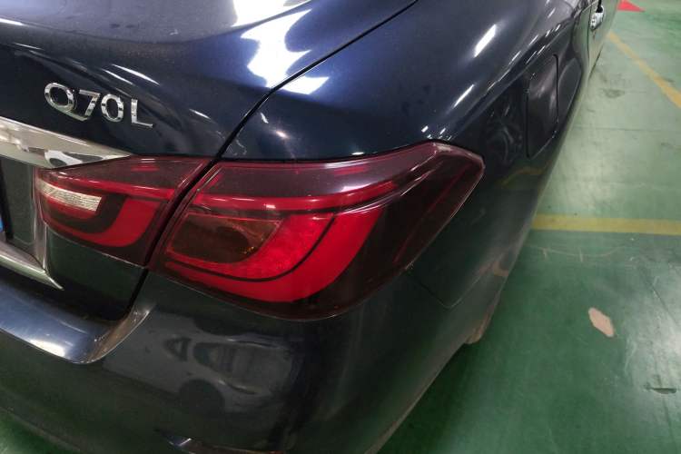 Used Infiniti Q70 2017 Q70L 2.5L Elite Edition Right Rear Taillight