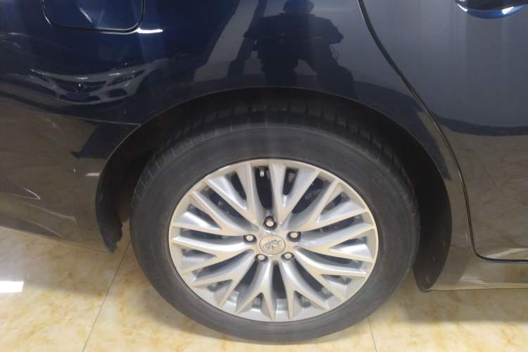 Used Infiniti Q70 2017 Q70L 2.5L Enjoyment Edition Right Rear Wheel Hub