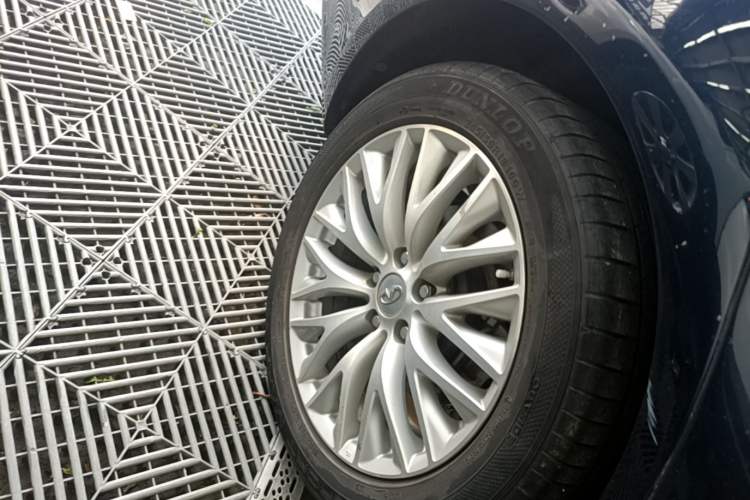 Used Infiniti Q70 2017 Q70L 2.5L Enjoyment Edition Right Rear Wheel Hub