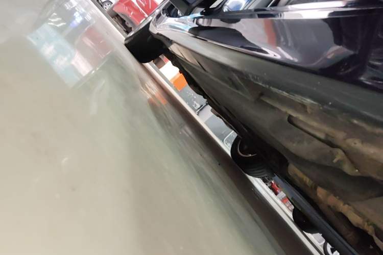 Used Infiniti Q70 2017 Q70L 2.5L Elite Edition Right Side Sill