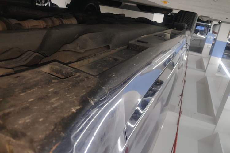 Used Infiniti Q70 2017 Q70L 2.5L Elite Edition Right Side Sill