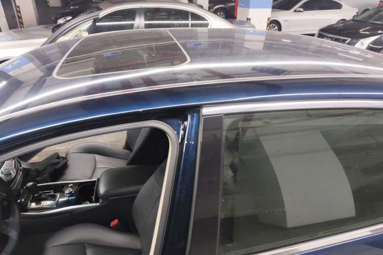Used Infiniti Q70 2017 Q70L 2.5L Elite Edition Roof