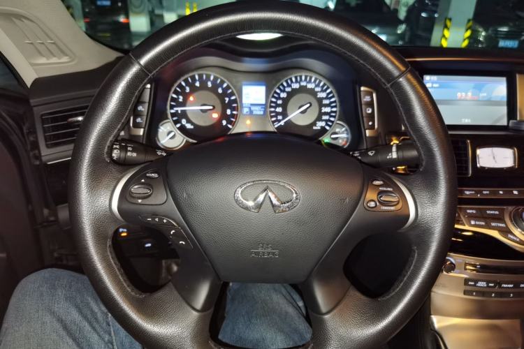 Used Infiniti Q70 2017 Q70L 2.5L Elite Edition Steering Wheel