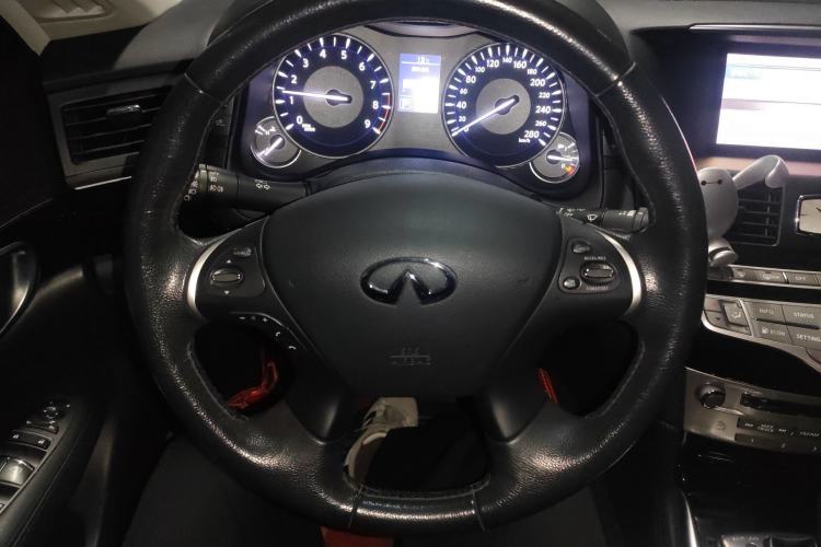 Used Infiniti Q70 2017 Q70L 2.5L Elite Edition Steering Wheel