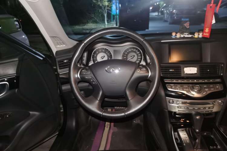 Used Infiniti Q70 2017 Q70L 2.5L Elite Edition Steering Wheel