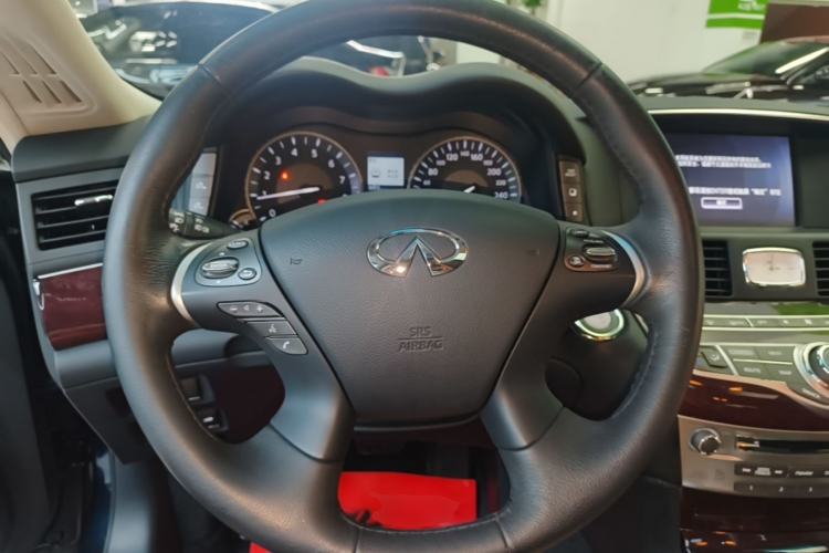 Used Infiniti Q70 2017 Q70L 2.5L Enjoyment Edition Steering Wheel