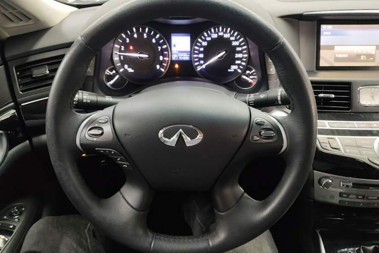 Used Infiniti Q70 2017 Q70L 2.5L Elite Edition Steering Wheel
