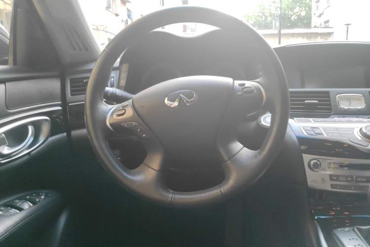 Used Infiniti Q70 2017 Q70L 2.5L Elite Edition Steering Wheel