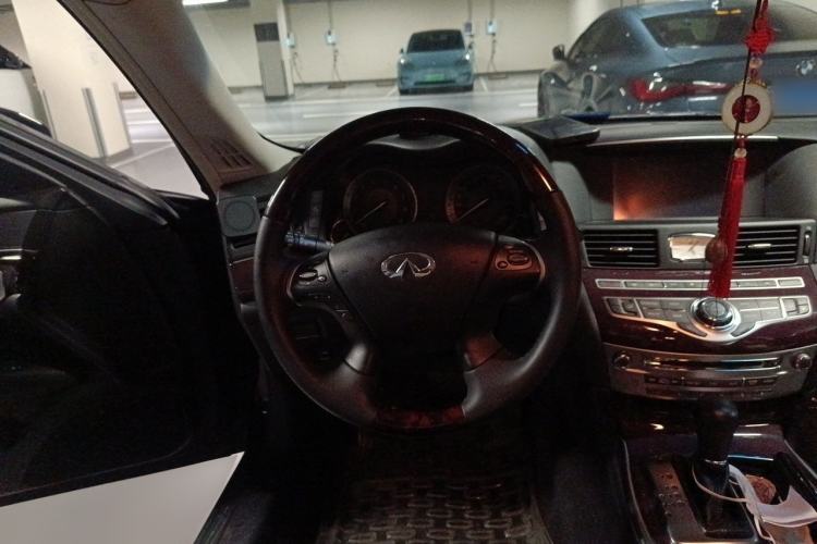 Used Infiniti Q70 2017 Q70L 2.5L Enjoyment Edition Steering Wheel