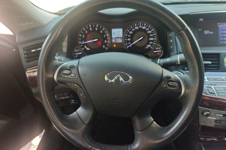 Used Infiniti Q70 2017 Q70L 2.5L Enjoyment Edition Steering Wheel
