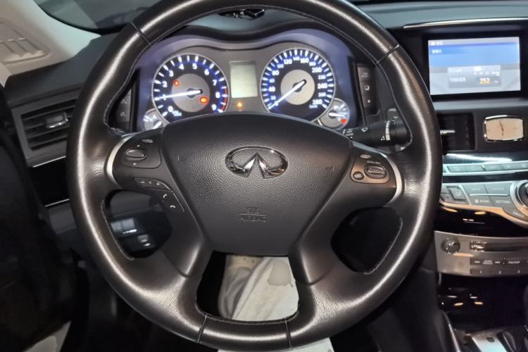 Used Infiniti Q70 2017 Q70L 2.5L Elite Edition Steering Wheel