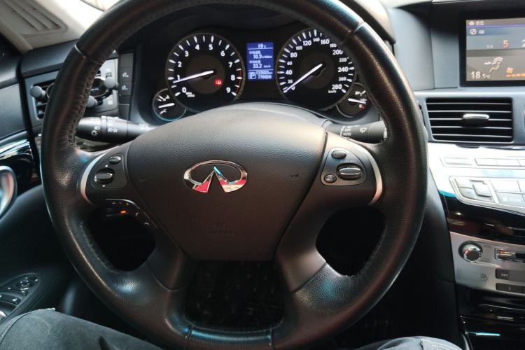 Used Infiniti Q70 2017 Q70L 2.5L Elite Edition Steering Wheel
