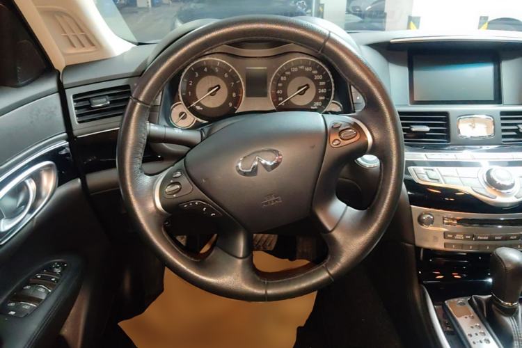 Used Infiniti Q70 2017 Q70L 2.5L Elite Edition Steering Wheel
