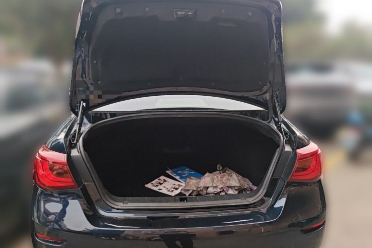 Used Infiniti Q70 2017 Q70L 2.5L Enjoyment Edition Trunk