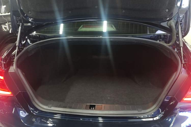 Used Infiniti Q70 2017 Q70L 2.5L Enjoyment Edition Trunk
