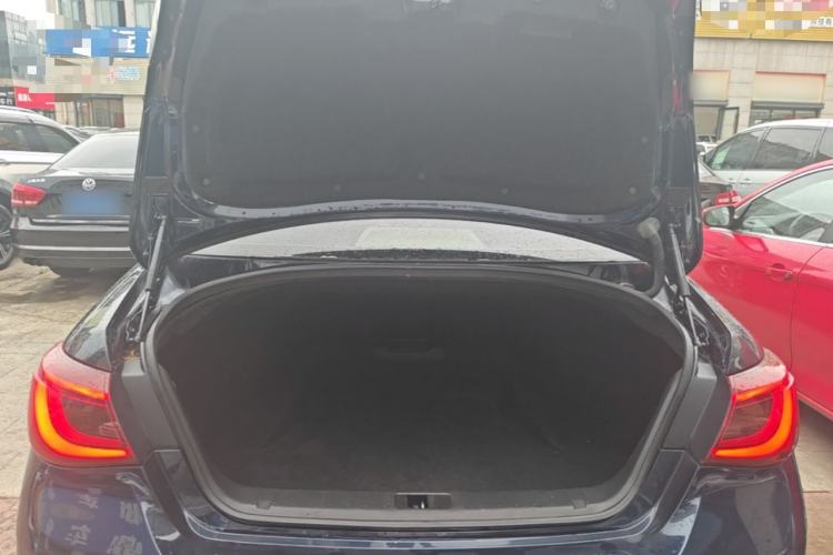 Used Infiniti Q70 2017 Q70L 2.5L Elite Edition Trunk