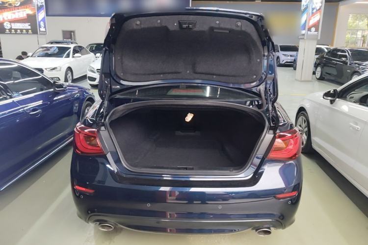 Used Infiniti Q70 2017 Q70L 2.5L Elite Edition Trunk